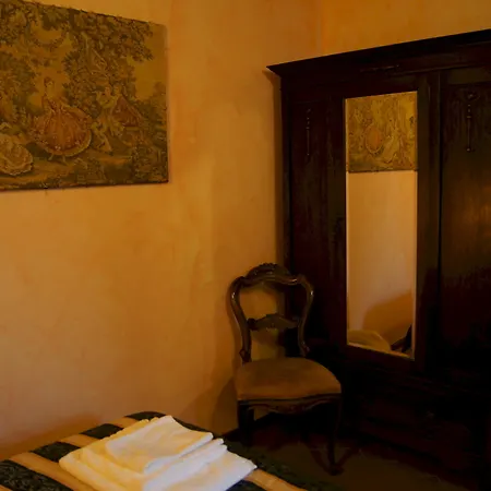 Affittacamere La Tosca 2*