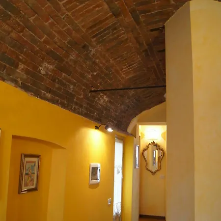La Tosca Lucca